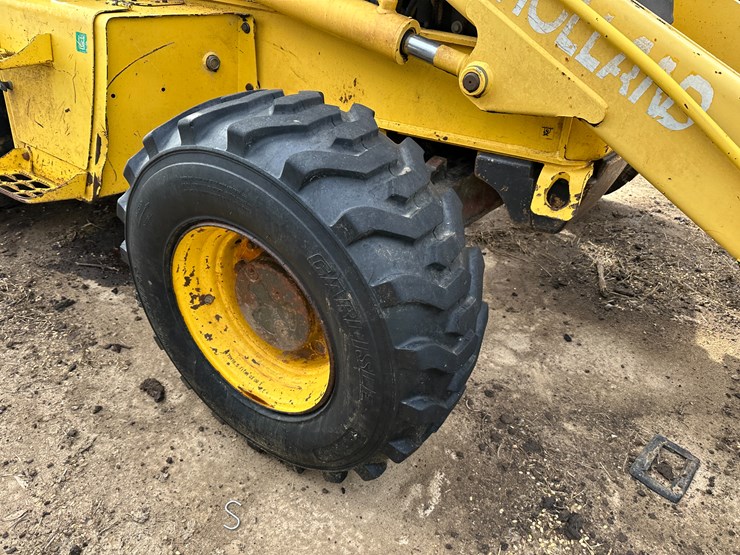 new-holland-lb75b-image-9