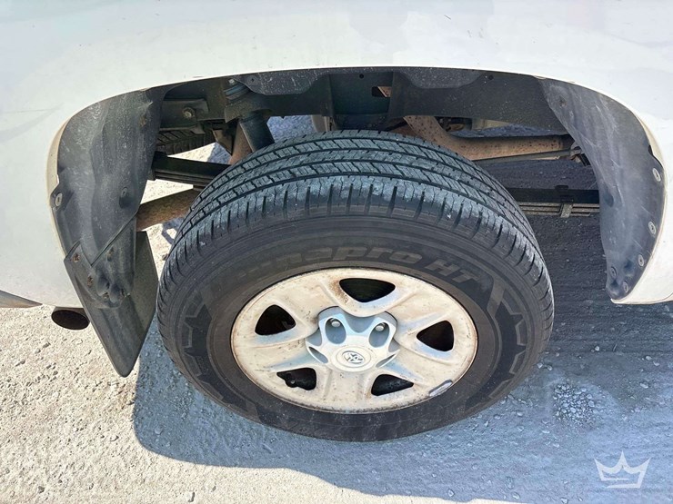 2016-toyota-tacoma-image-21