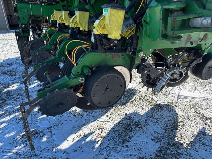 john-deere-1790-ccs-image-11