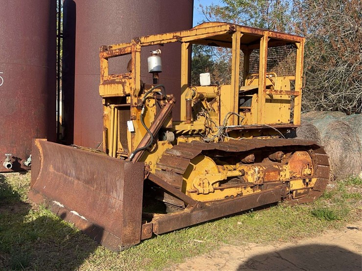 international-td9-image-1