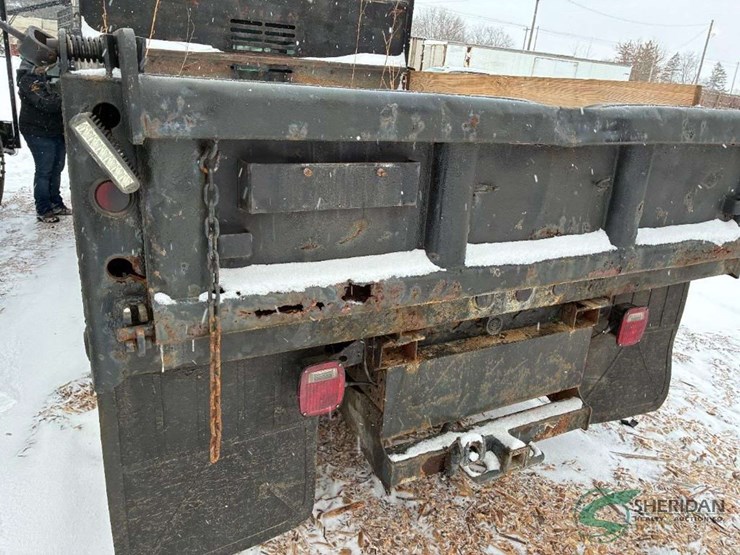 2005-ford-f450-image-18