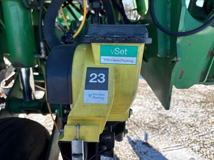 john-deere-1790-ccs-image-12