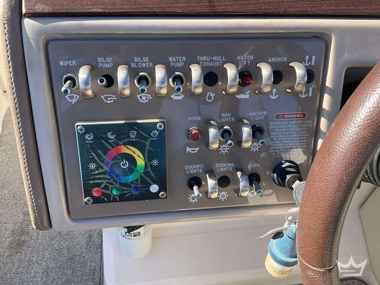 2014-sea-ray-250slx-bowrider-boat-with-t/a-boat-trailer-image-23