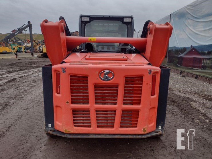 2017-kubota-svl95-2s-image-4