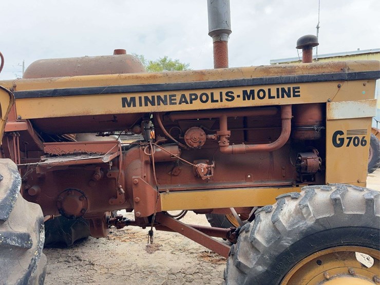 minneapolis-moline-g706-image-14