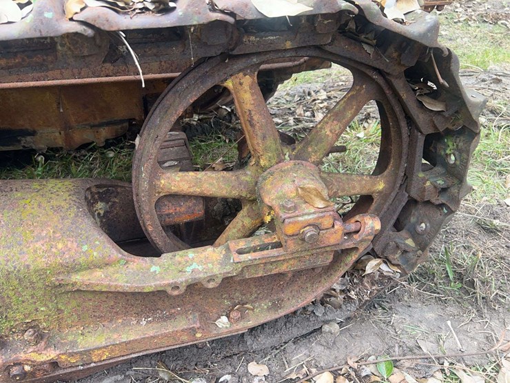 caterpillar-2-ton-crawler-image-50