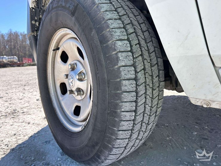 2012-dodge-2500-image-23