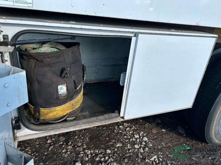 2019-ford-f750-image-8