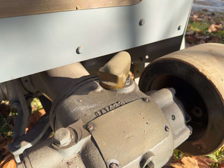 caterpillar-ten-orchard-image-51