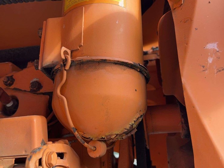 minneapolis-moline-ztu-image-25