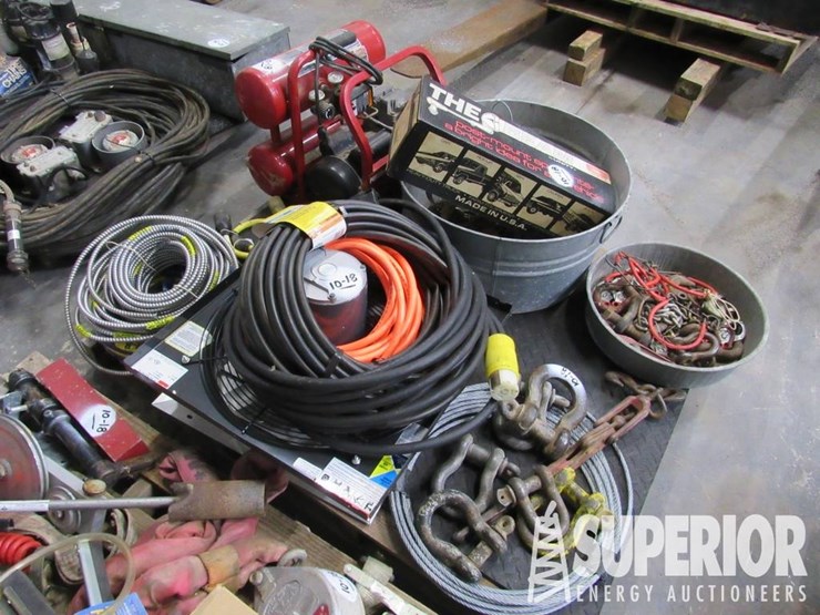 (10-18)-porter-cable-cf2400-2-hp-4-gal-air-compr...-image-3