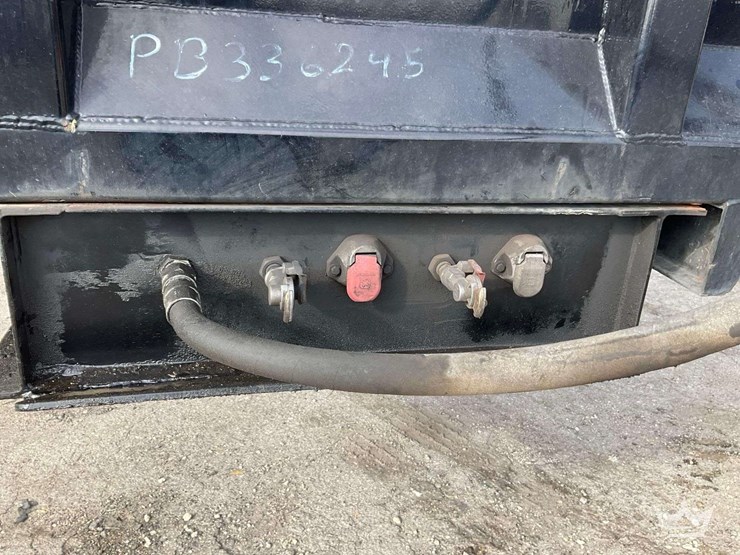 2023-global-trailers-gt302-image-6