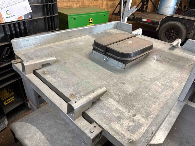 ads-bulk-seed-buggy-tender-image-20