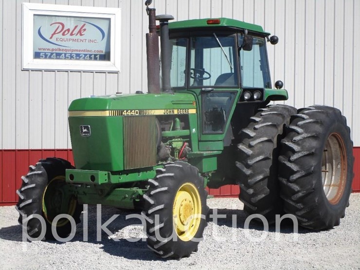1981-john-deere-4440-image-1