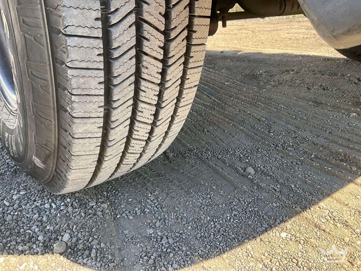 2004-ford-f250-image-24