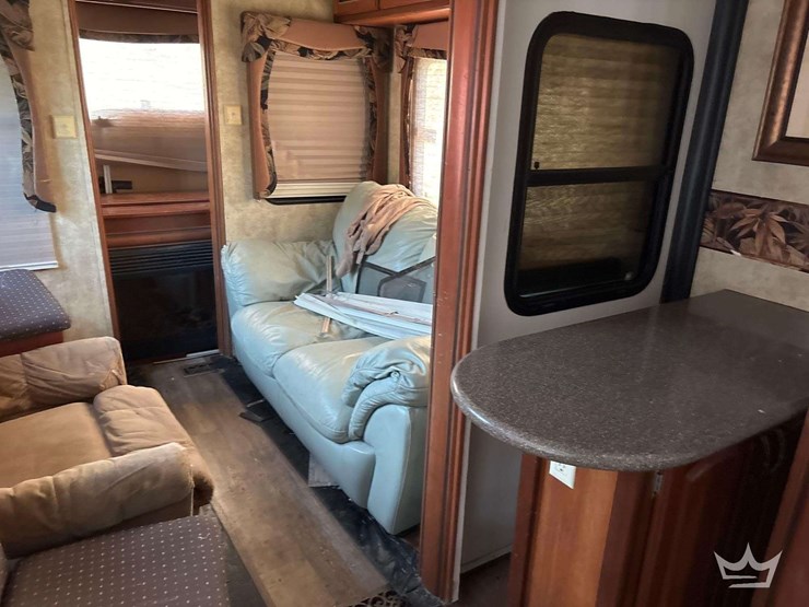 2012-keystone-alpine-3500re-39ft.-t/a-5th-wheel-travel-trailer-image-18