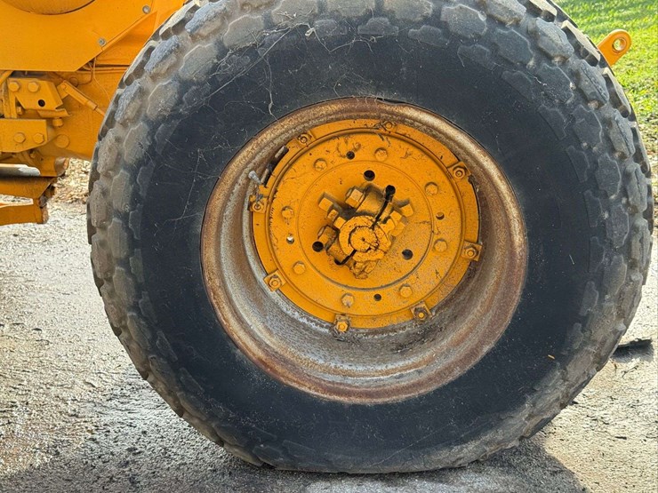 minneapolis-moline-jet-star-3-image-29