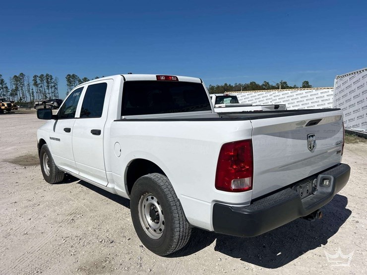 2012-dodge-1500-image-4