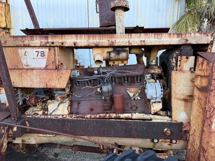 oliver-forklift-image-6