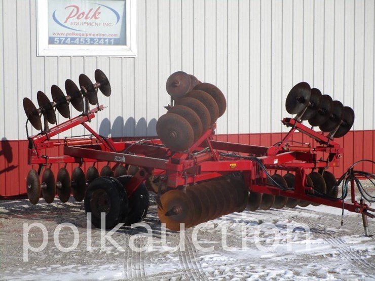 case-ih-3800-image-4