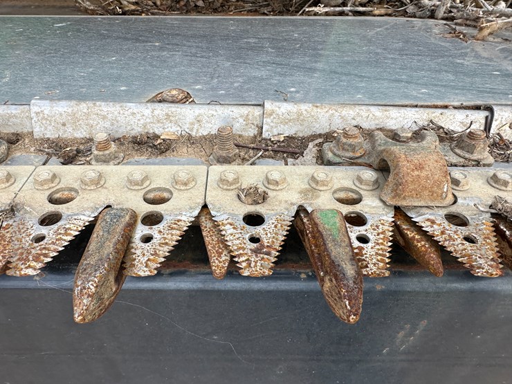 2013-john-deere-635f-image-30