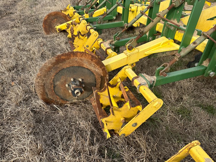 #38451-•-roll-a-cone-16-row-30"-bedder-chopper-image-24