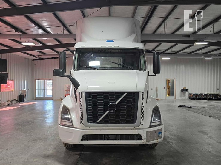 2019-volvo-vnr42t300-image-7