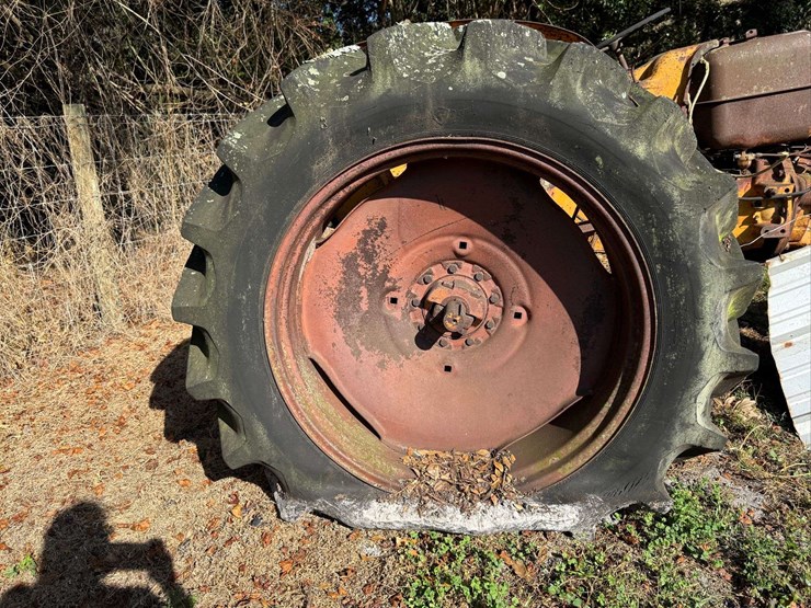 minneapolis-moline-445-image-32