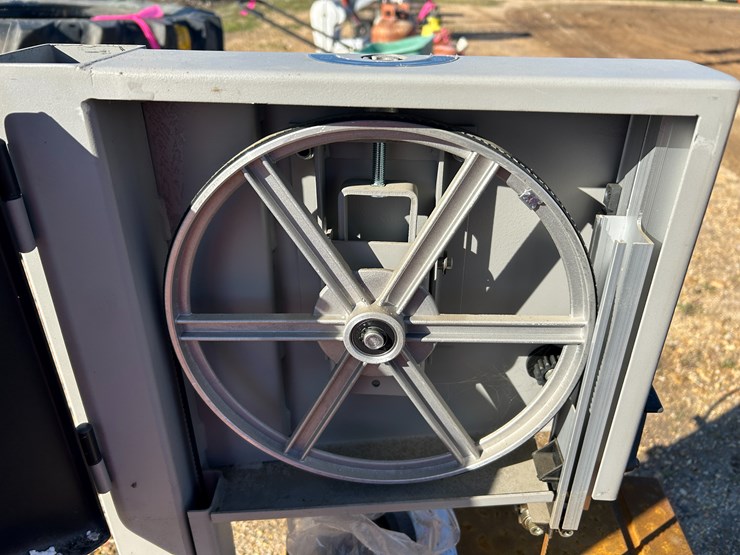 #37661-•-craftsman-10"-band-saw-image-6