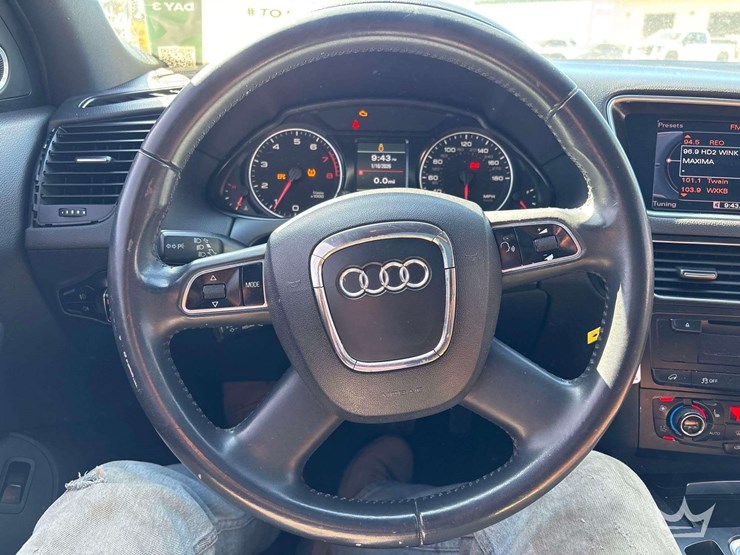 2012-audi-q5-image-13