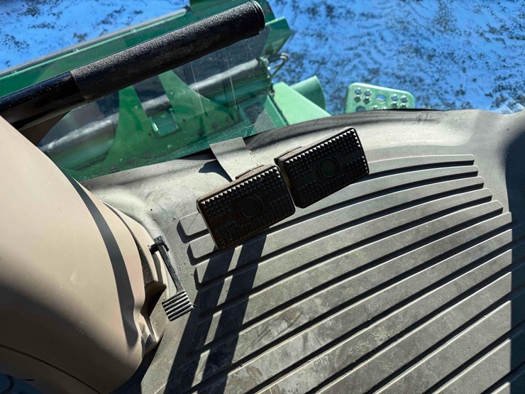 2016-john-deere-s660-image-65