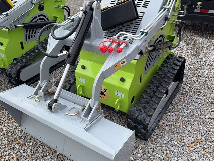 unused-mini-skid-steer-loader-image-5