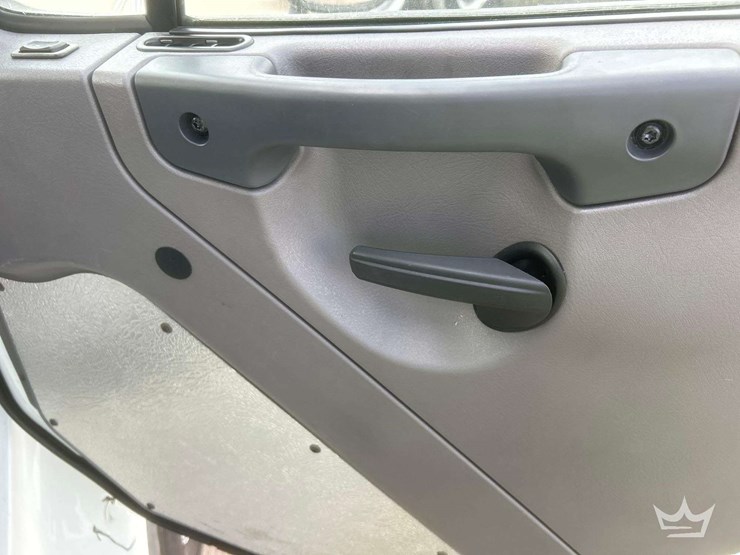 2019-freightliner-m2-106-image-19