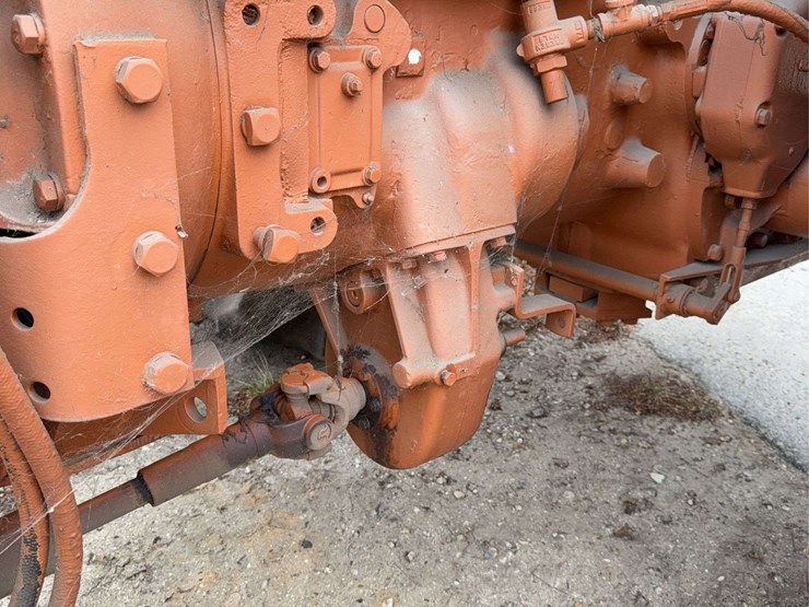 minneapolis-moline-g706-image-33