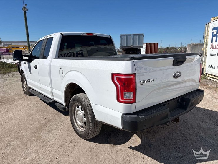 2015-ford-f150-image-4