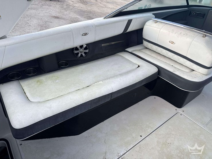 2018-regal-29obx-29ft-boat-with-34ft-t/a-boat-trailer-image-28