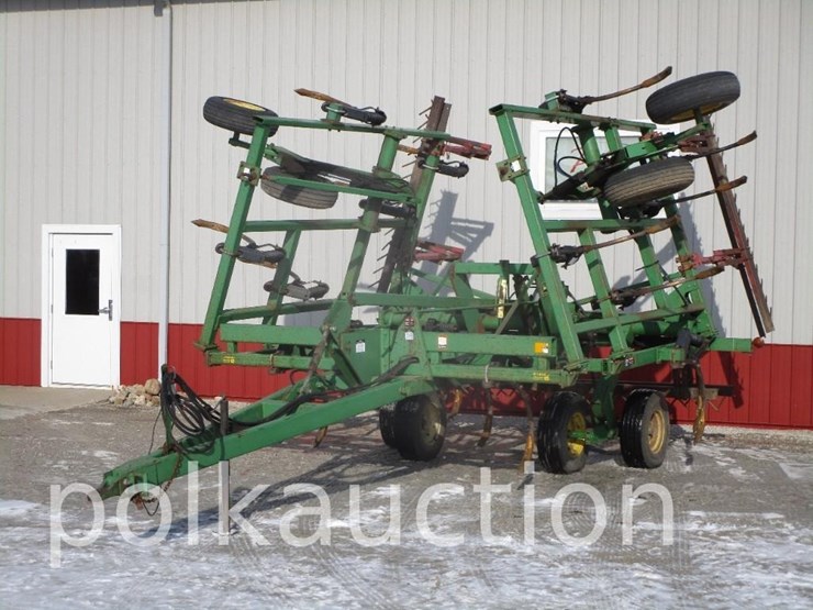 john-deere-680-image-2