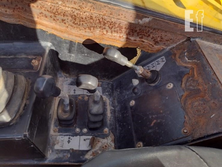 2017-jcb-510-42-image-9