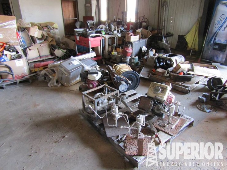 (4-86)-large-lot-consisting-of-various-truck-par...-image-2