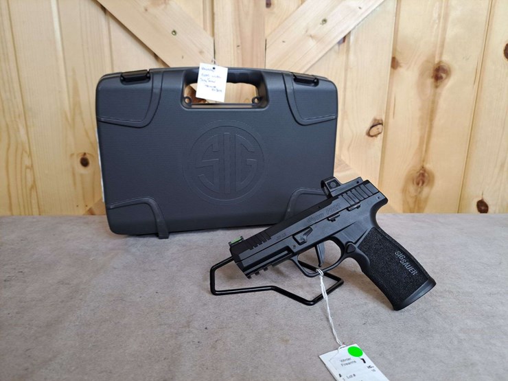 sig-sauer-p322-.22-lr-semiauto-pistol-image-1