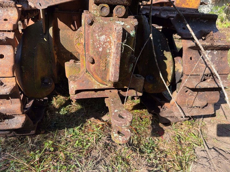 caterpillar-2-ton-image-39