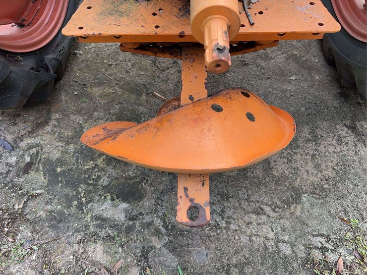 minneapolis-moline-ztu-image-38