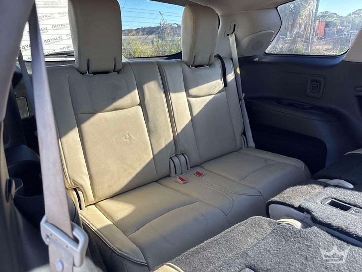 2018-infiniti-qx60-awd-suv-image-25