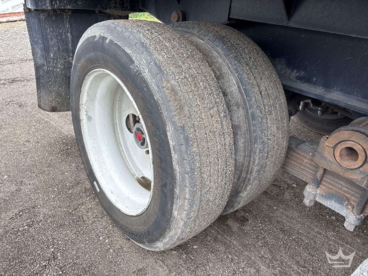 2023-global-trailers-gt302-image-8