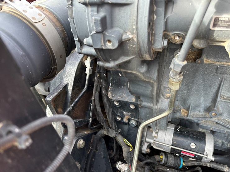 #38416-•-2016-case-axial-flow-8240-prwd-combine-yfg230343-image-72