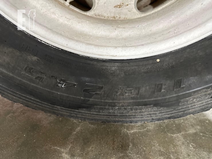 2012-mack-granite-gu713-image-33