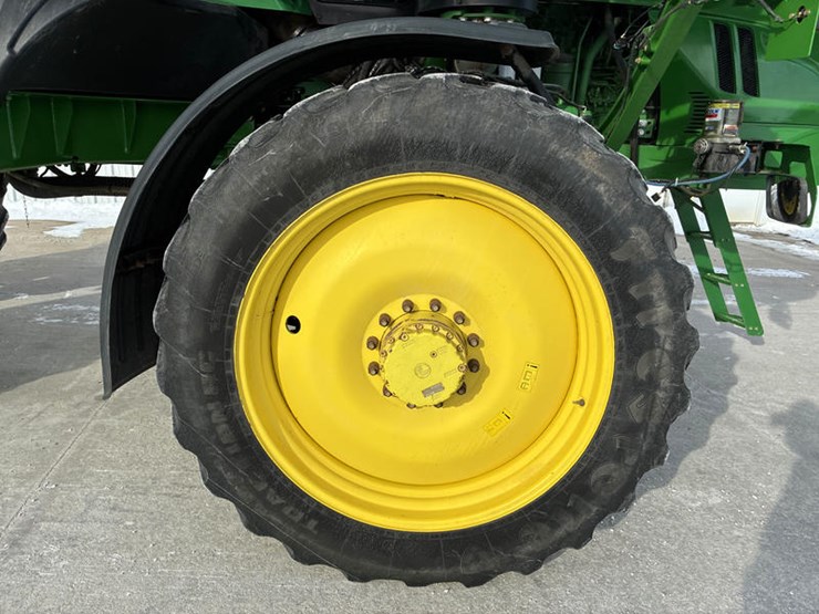 2018-john-deere-r4038-image-61