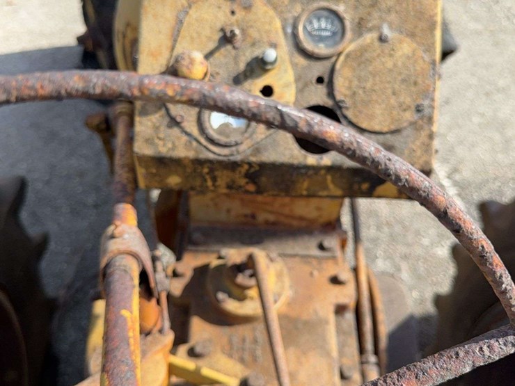 minneapolis-moline-lp/gas-image-5