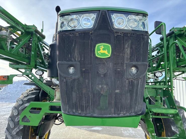 2018-john-deere-r4038-image-11