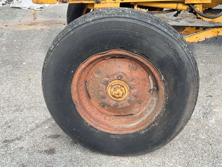 minneapolis-moline-jet-star-3-image-44